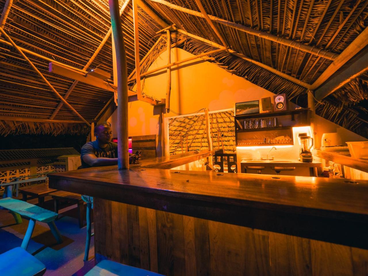 A Piece Of Ground Albergue Punta Gorda Exterior foto
